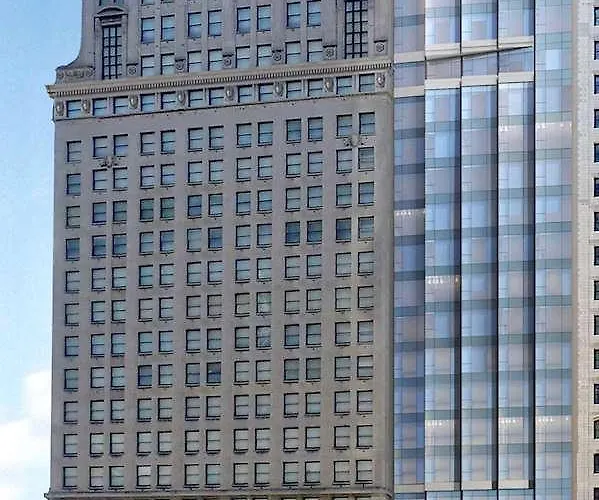 Londonhouse Chicago, Curio Collection By Hilton