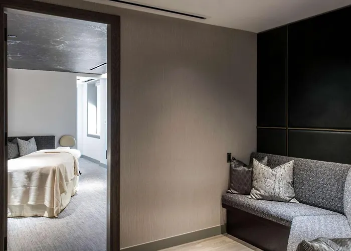 Hotel Londonhouse Chicago, Curio Collection By Hilton