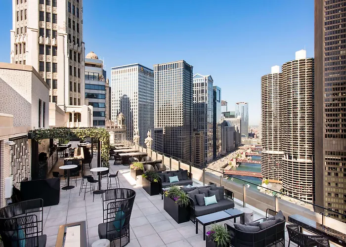 Londonhouse Chicago, Curio Collection By Hilton Chicago