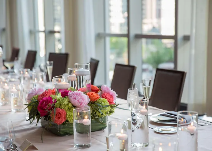 Hotel Londonhouse Chicago, Curio Collection By Hilton