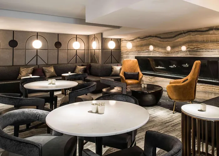 Londonhouse Chicago, Curio Collection By Hilton Отель 4*