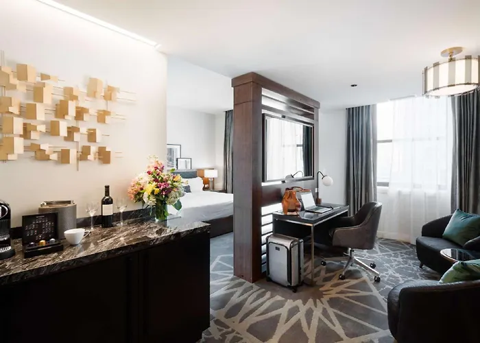 Отель Londonhouse Chicago, Curio Collection By Hilton 4*