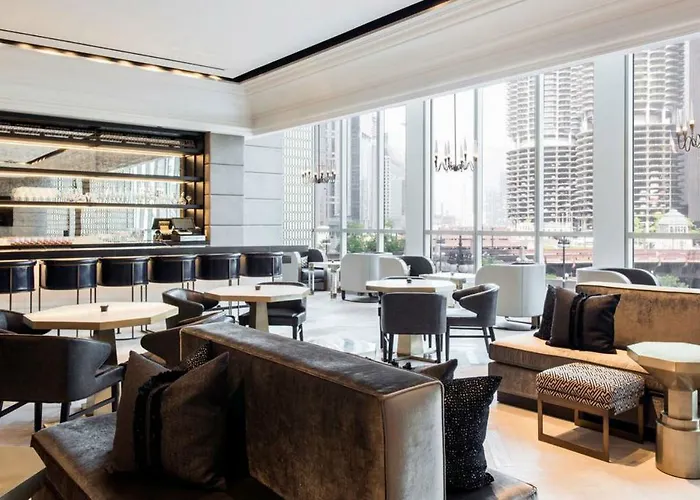 Londonhouse Chicago, Curio Collection By Hilton